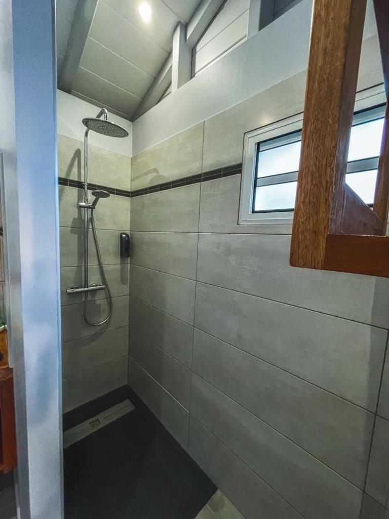 Caraibes Cottage Grenat Piscine Privee 900M De Grande Anse Deshaies Exterior photo